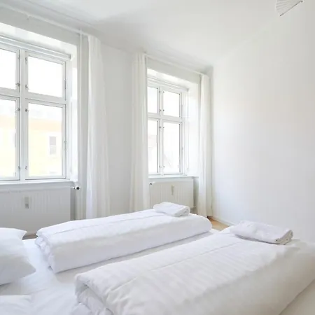 Apartment Xl Flat W 3 Bedrooms By Kings Garden In Cph *