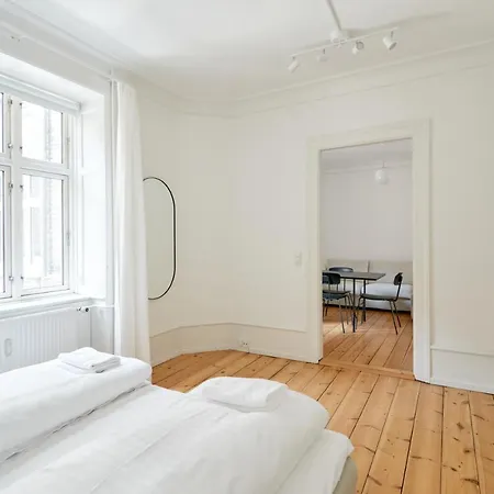 Apartment Xl Flat W 3 Bedrooms By Kings Garden In Cph