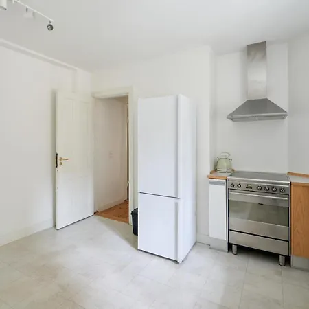 Xl Flat W 3 Bedrooms By Kings Garden In Cph Apartament
